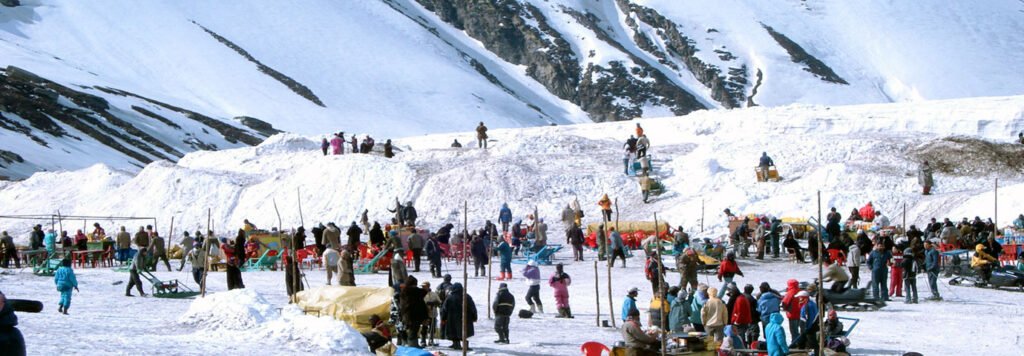 Rohtang Pass: Best places to visit in Manali